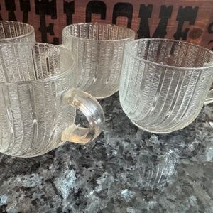 Set Of 4 Vintage Arcoroc USA Seabreeze Cups Mugs Clear Glass Swirl Shell